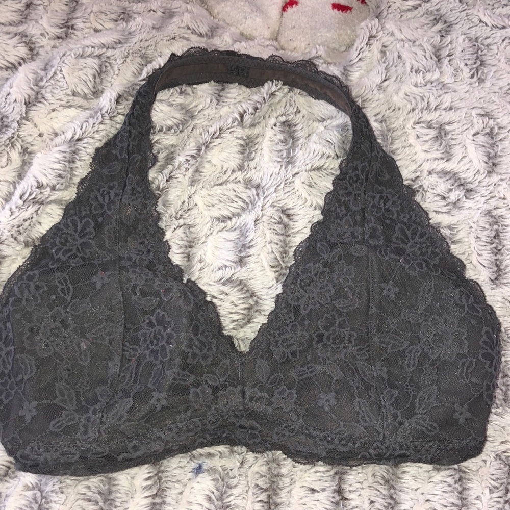 grey lace bra